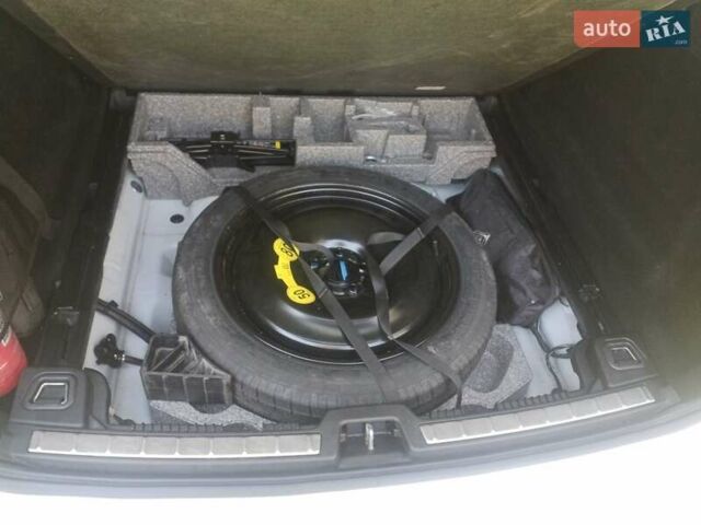 Вольво ХС60 2018 в Житомире на Automoto.ua Белый Вольво ХС60, объемом двигателя 2 л и пробегом 168 тыс. км за 31500 $, фото 9 на Automoto.ua