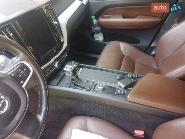 Вольво ХС60 2018 в Житомире на Automoto.ua Белый Вольво ХС60, объемом двигателя 2 л и пробегом 168 тыс. км за 31500 $, фото 16 на Automoto.ua