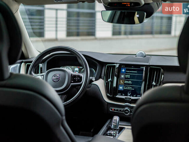 Білий Вольво ХС60, об'ємом двигуна 2 л та пробігом 101 тис. км за 36700 $, фото 39 на Automoto.ua