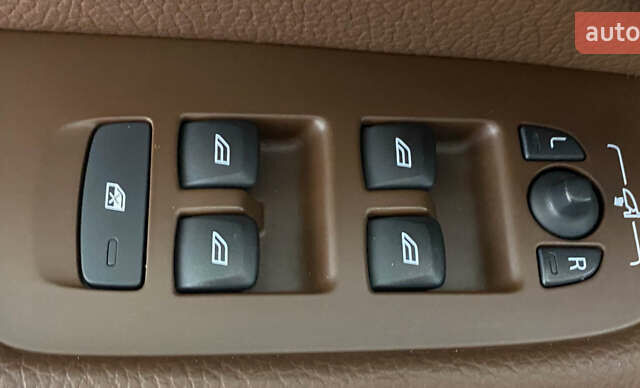 Белый Вольво ХС60, объемом двигателя 1.97 л и пробегом 130 тыс. км за 25950 $, фото 18 на Automoto.ua