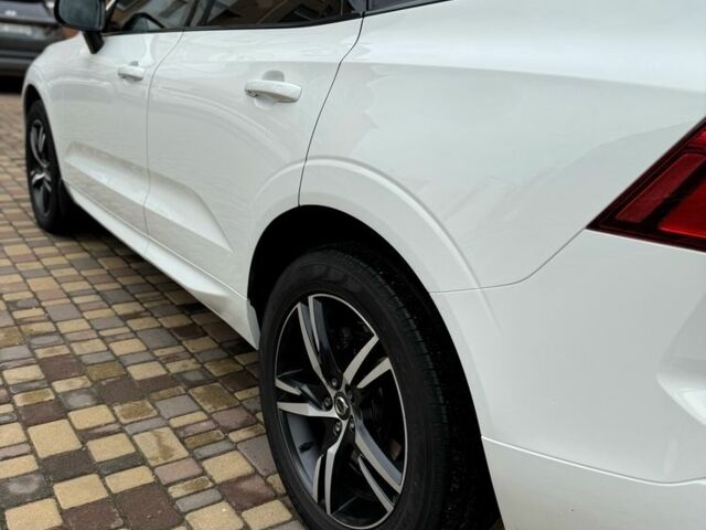 Белый Вольво ХС60, объемом двигателя 2 л и пробегом 186 тыс. км за 31000 $, фото 5 на Automoto.ua