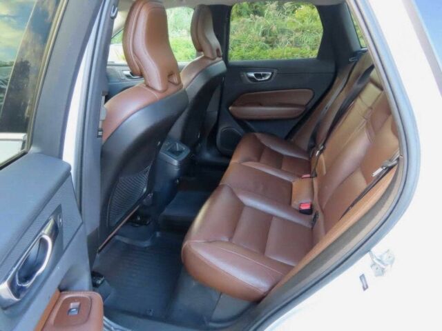 Белый Вольво ХС60, объемом двигателя 2 л и пробегом 47 тыс. км за 6000 $, фото 12 на Automoto.ua