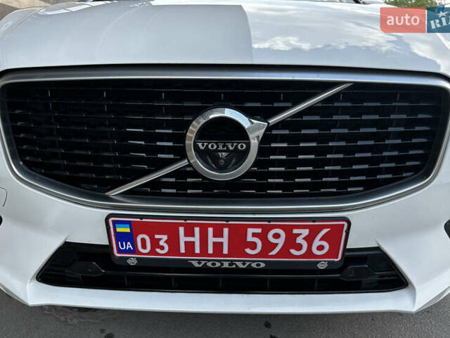 Белый Вольво ХС60, объемом двигателя 2 л и пробегом 159 тыс. км за 26500 $, фото 48 на Automoto.ua