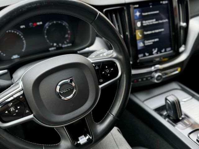 Белый Вольво ХС60, объемом двигателя 2 л и пробегом 186 тыс. км за 31000 $, фото 7 на Automoto.ua