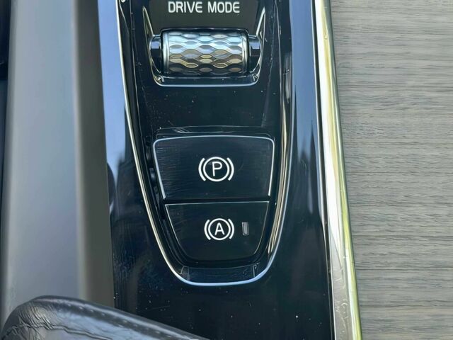 Вольво ХС60 2019 в Ровно на Automoto.ua Белый Вольво ХС60, объемом двигателя 2 л и пробегом 46 тыс. км за 16900 $, фото 12 на Automoto.ua