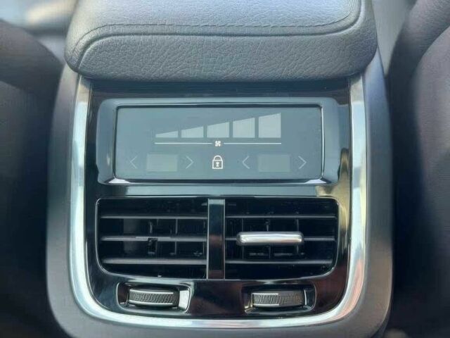 Білий Вольво ХС60, об'ємом двигуна 2 л та пробігом 41 тис. км за 13000 $, фото 13 на Automoto.ua