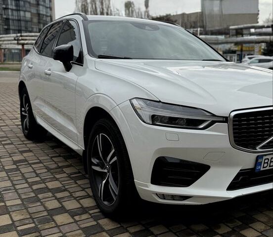 Белый Вольво ХС60, объемом двигателя 2 л и пробегом 186 тыс. км за 31000 $, фото 1 на Automoto.ua