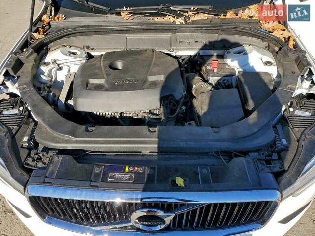 Белый Вольво ХС60, объемом двигателя 1.97 л и пробегом 94 тыс. км за 8500 $, фото 11 на Automoto.ua