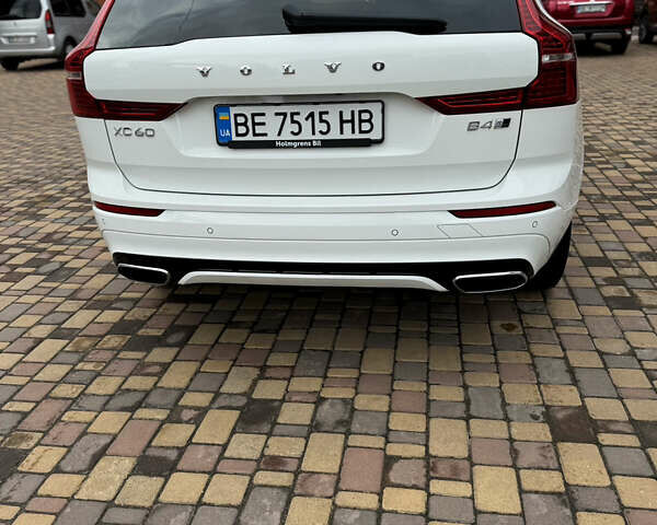 Білий Вольво ХС60, об'ємом двигуна 1.97 л та пробігом 192 тис. км за 31000 $, фото 8 на Automoto.ua