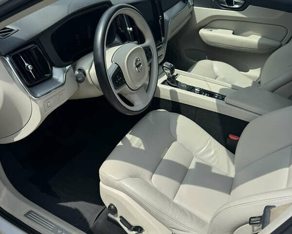 Белый Вольво ХС60, объемом двигателя 2 л и пробегом 207 тыс. км за 21700 $, фото 31 на Automoto.ua