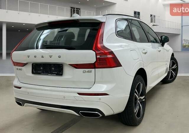 Белый Вольво ХС60, объемом двигателя 1.97 л и пробегом 203 тыс. км за 33750 $, фото 2 на Automoto.ua