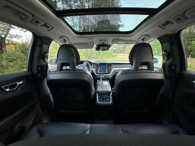 Вольво ХС60 2019 в Одессе на Automoto.ua Белый Вольво ХС60, объемом двигателя 2 л и пробегом 85 тыс. км за 19800 $, фото 6 на Automoto.ua