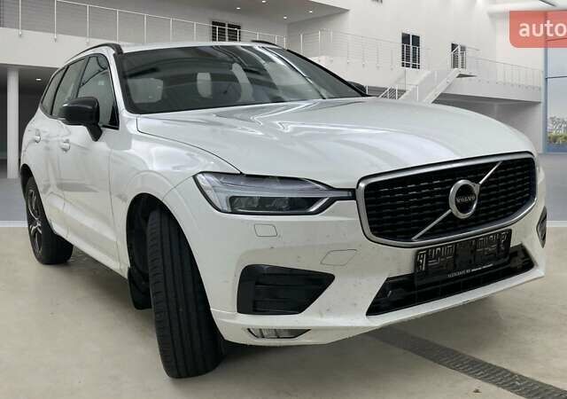 Белый Вольво ХС60, объемом двигателя 1.97 л и пробегом 203 тыс. км за 33750 $, фото 1 на Automoto.ua