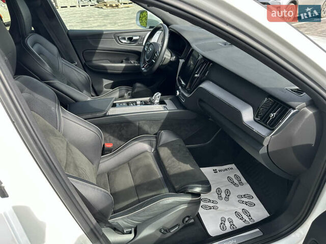 Белый Вольво ХС60, объемом двигателя 2 л и пробегом 113 тыс. км за 35000 $, фото 104 на Automoto.ua