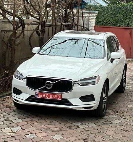 Белый Вольво ХС60, объемом двигателя 1.97 л и пробегом 410 тыс. км за 22000 $, фото 1 на Automoto.ua