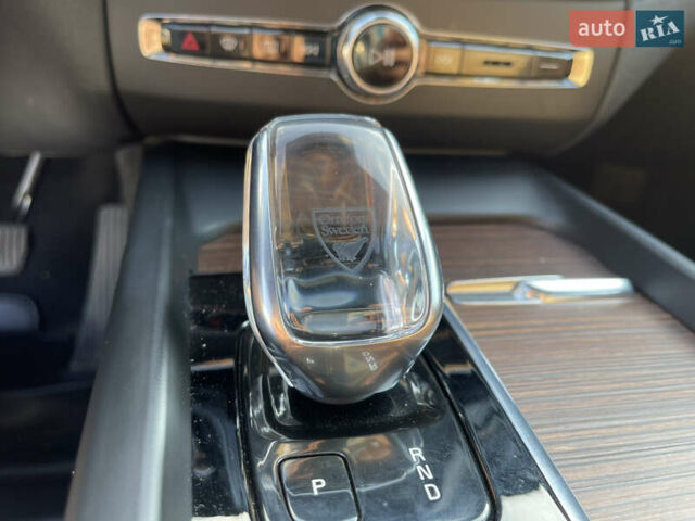 Белый Вольво ХС60, объемом двигателя 1.97 л и пробегом 42 тыс. км за 44500 $, фото 19 на Automoto.ua