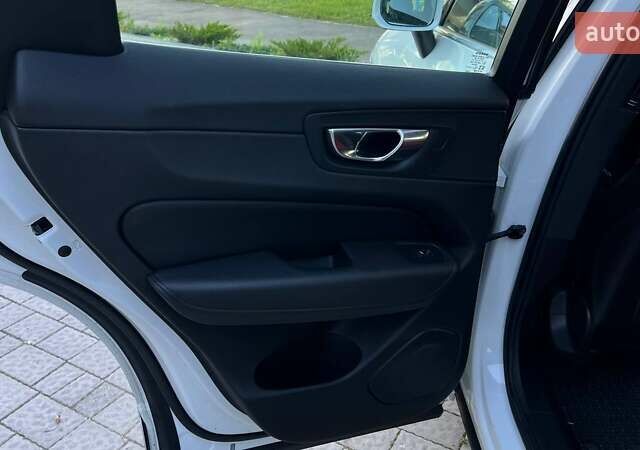 Белый Вольво ХС60, объемом двигателя 1.97 л и пробегом 192 тыс. км за 33000 $, фото 27 на Automoto.ua