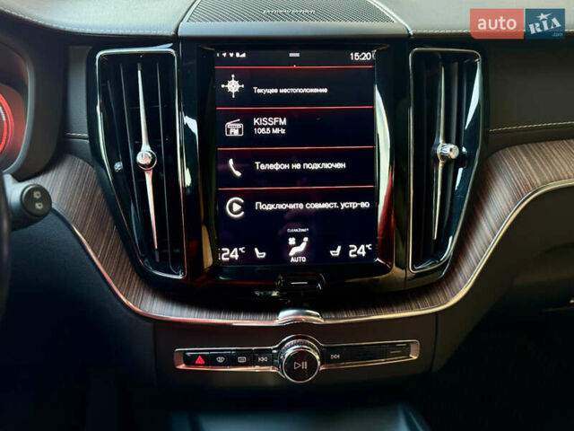 Белый Вольво ХС60, объемом двигателя 1.97 л и пробегом 155 тыс. км за 36000 $, фото 13 на Automoto.ua