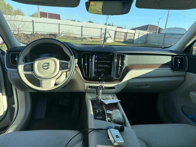 Белый Вольво ХС60, объемом двигателя 0 л и пробегом 84 тыс. км за 14700 $, фото 4 на Automoto.ua