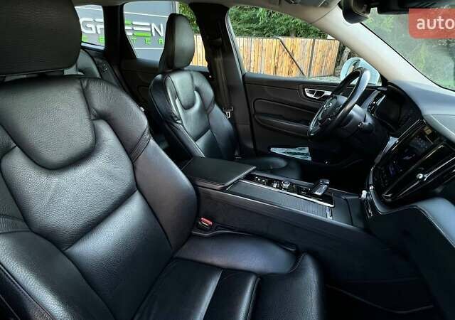 Белый Вольво ХС60, объемом двигателя 1.97 л и пробегом 192 тыс. км за 33000 $, фото 35 на Automoto.ua