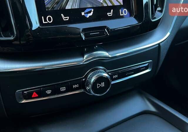 Белый Вольво ХС60, объемом двигателя 1.97 л и пробегом 192 тыс. км за 33000 $, фото 16 на Automoto.ua