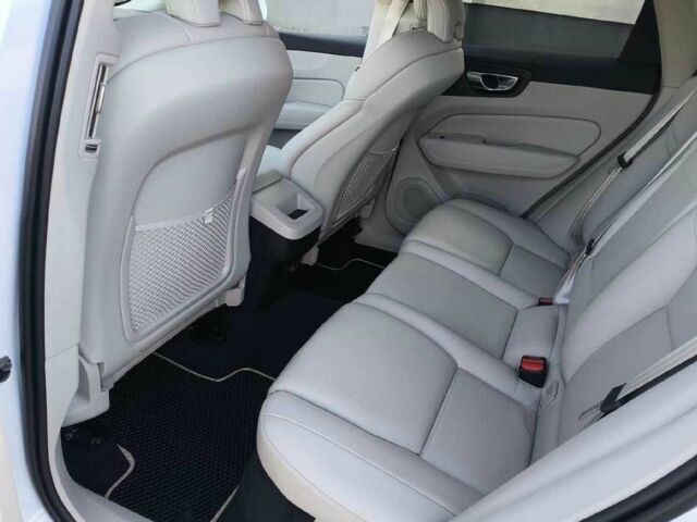 Вольво ХС60 2020 в Киеве на Automoto.ua Белый Вольво ХС60, объемом двигателя 0 л и пробегом 69 тыс. км за 16800 $, фото 14 на Automoto.ua