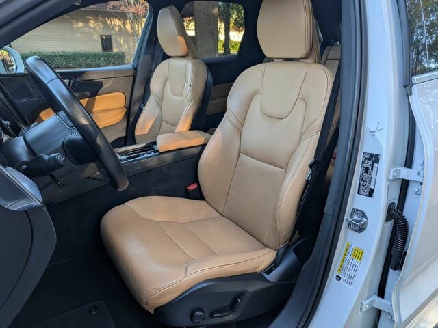 Белый Вольво ХС60, объемом двигателя 2 л и пробегом 44 тыс. км за 14000 $, фото 8 на Automoto.ua