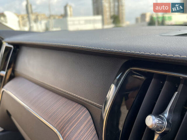 Белый Вольво ХС60, объемом двигателя 1.97 л и пробегом 42 тыс. км за 44500 $, фото 22 на Automoto.ua