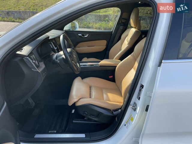 Белый Вольво ХС60, объемом двигателя 1.97 л и пробегом 42 тыс. км за 44500 $, фото 13 на Automoto.ua