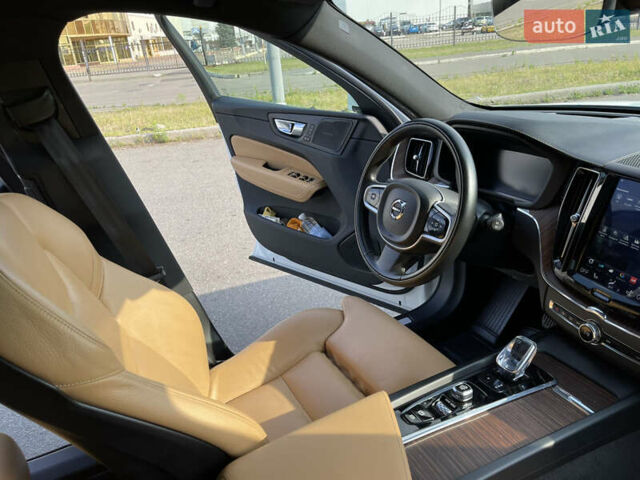 Белый Вольво ХС60, объемом двигателя 1.97 л и пробегом 42 тыс. км за 44500 $, фото 23 на Automoto.ua