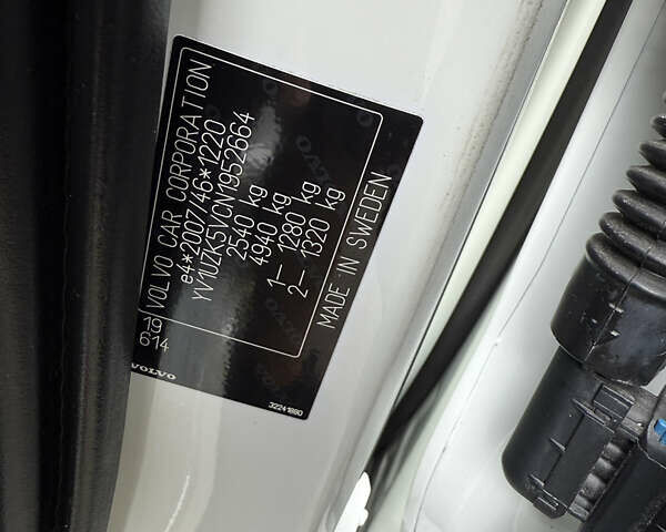 Белый Вольво ХС60, объемом двигателя 1.97 л и пробегом 128 тыс. км за 38000 $, фото 66 на Automoto.ua