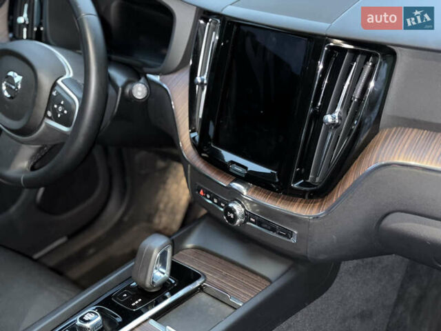 Білий Вольво ХС60, об'ємом двигуна 1.97 л та пробігом 68 тис. км за 33500 $, фото 24 на Automoto.ua