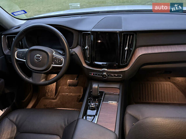 Білий Вольво ХС60, об'ємом двигуна 1.97 л та пробігом 68 тис. км за 33500 $, фото 20 на Automoto.ua