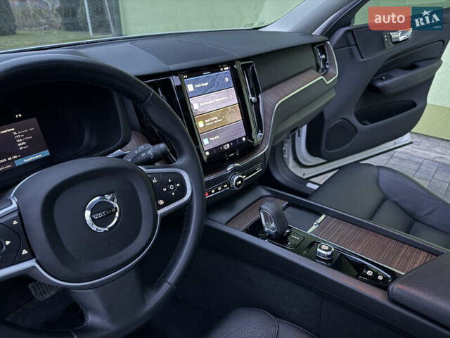 Білий Вольво ХС60, об'ємом двигуна 1.97 л та пробігом 68 тис. км за 33500 $, фото 5 на Automoto.ua