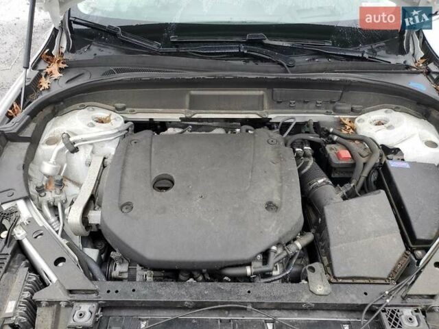 Белый Вольво ХС60, объемом двигателя 2 л и пробегом 85 тыс. км за 10900 $, фото 11 на Automoto.ua