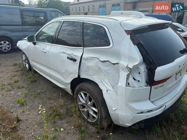 Білий Вольво ХС60, об'ємом двигуна 2 л та пробігом 38 тис. км за 12999 $, фото 3 на Automoto.ua