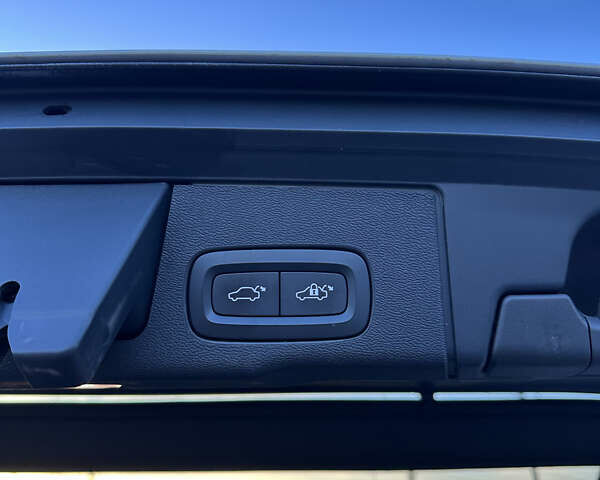 Білий Вольво ХС60, об'ємом двигуна 1.97 л та пробігом 31 тис. км за 35600 $, фото 58 на Automoto.ua