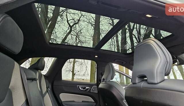 Белый Вольво ХС60, объемом двигателя 2 л и пробегом 29 тыс. км за 52000 $, фото 12 на Automoto.ua