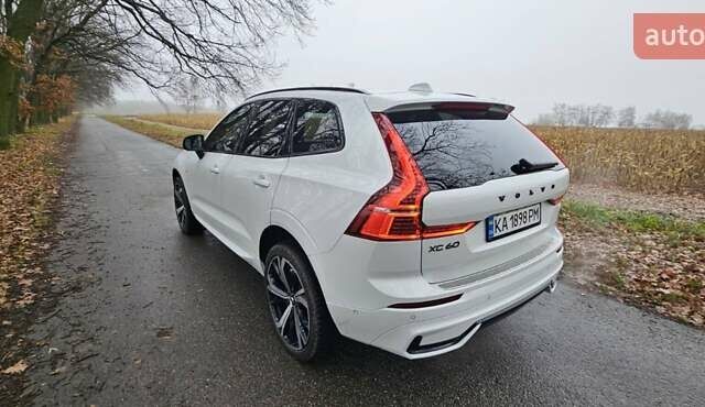 Белый Вольво ХС60, объемом двигателя 2 л и пробегом 29 тыс. км за 52000 $, фото 15 на Automoto.ua