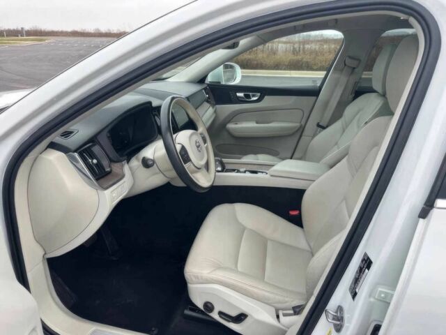 Белый Вольво ХС60, объемом двигателя 2 л и пробегом 13 тыс. км за 24900 $, фото 8 на Automoto.ua