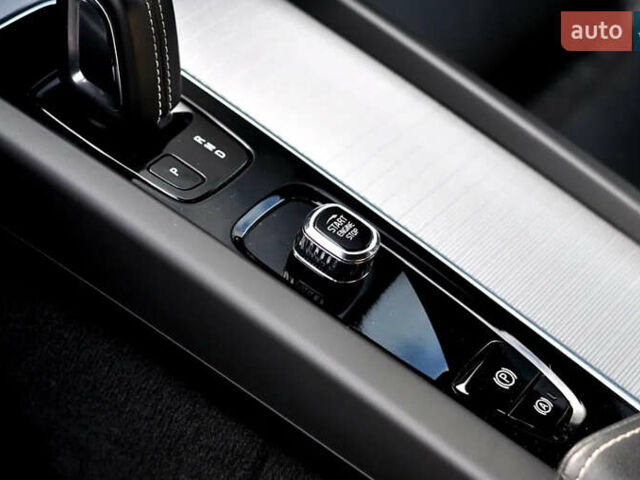 Белый Вольво ХС60, объемом двигателя 1.97 л и пробегом 90 тыс. км за 16200 $, фото 14 на Automoto.ua