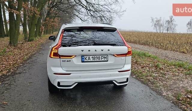 Белый Вольво ХС60, объемом двигателя 2 л и пробегом 29 тыс. км за 52000 $, фото 5 на Automoto.ua