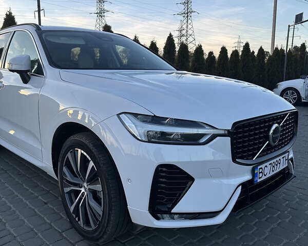 Білий Вольво ХС60, об'ємом двигуна 1.97 л та пробігом 31 тис. км за 35600 $, фото 10 на Automoto.ua