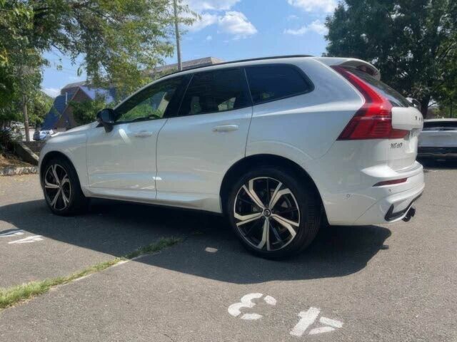 Белый Вольво ХС60, объемом двигателя 2 л и пробегом 30 тыс. км за 8300 $, фото 4 на Automoto.ua