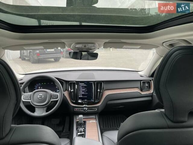 Белый Вольво ХС60, объемом двигателя 1.97 л и пробегом 49 тыс. км за 34400 $, фото 27 на Automoto.ua
