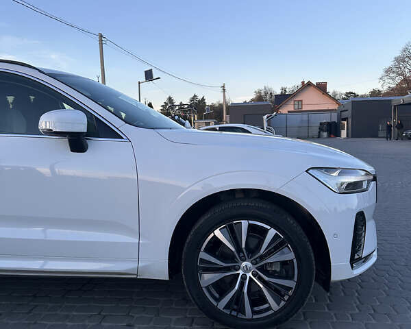 Білий Вольво ХС60, об'ємом двигуна 1.97 л та пробігом 31 тис. км за 35600 $, фото 5 на Automoto.ua