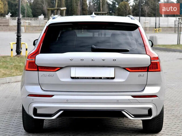 Белый Вольво ХС60, объемом двигателя 1.97 л и пробегом 90 тыс. км за 16200 $, фото 6 на Automoto.ua