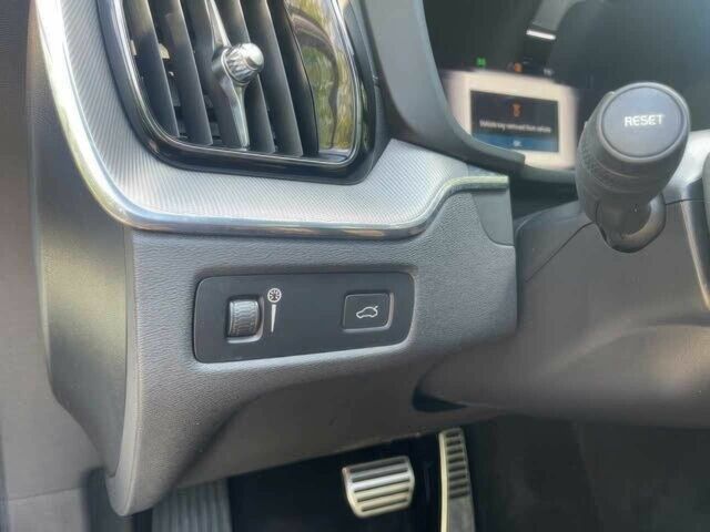 Белый Вольво ХС60, объемом двигателя 2 л и пробегом 30 тыс. км за 8300 $, фото 8 на Automoto.ua