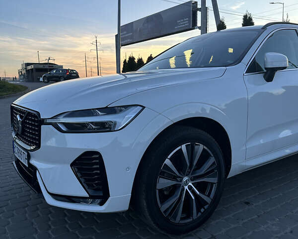 Білий Вольво ХС60, об'ємом двигуна 1.97 л та пробігом 31 тис. км за 35600 $, фото 11 на Automoto.ua