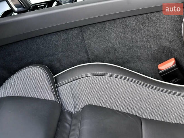 Белый Вольво ХС60, объемом двигателя 1.97 л и пробегом 90 тыс. км за 16200 $, фото 12 на Automoto.ua